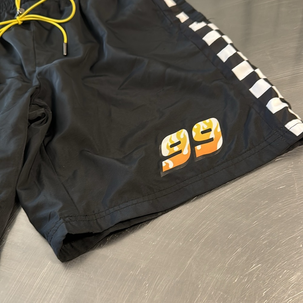 Cool Racing design shorts - Picture 3 of 7